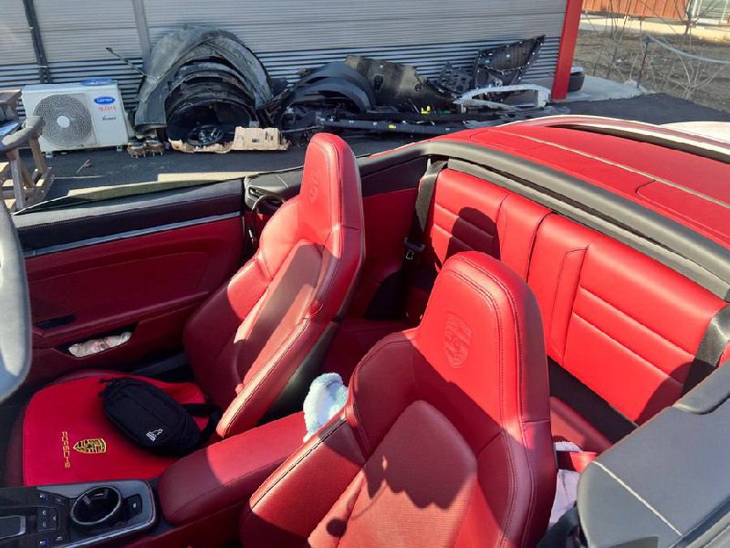 Porsche 911 Carrera 4id-3666