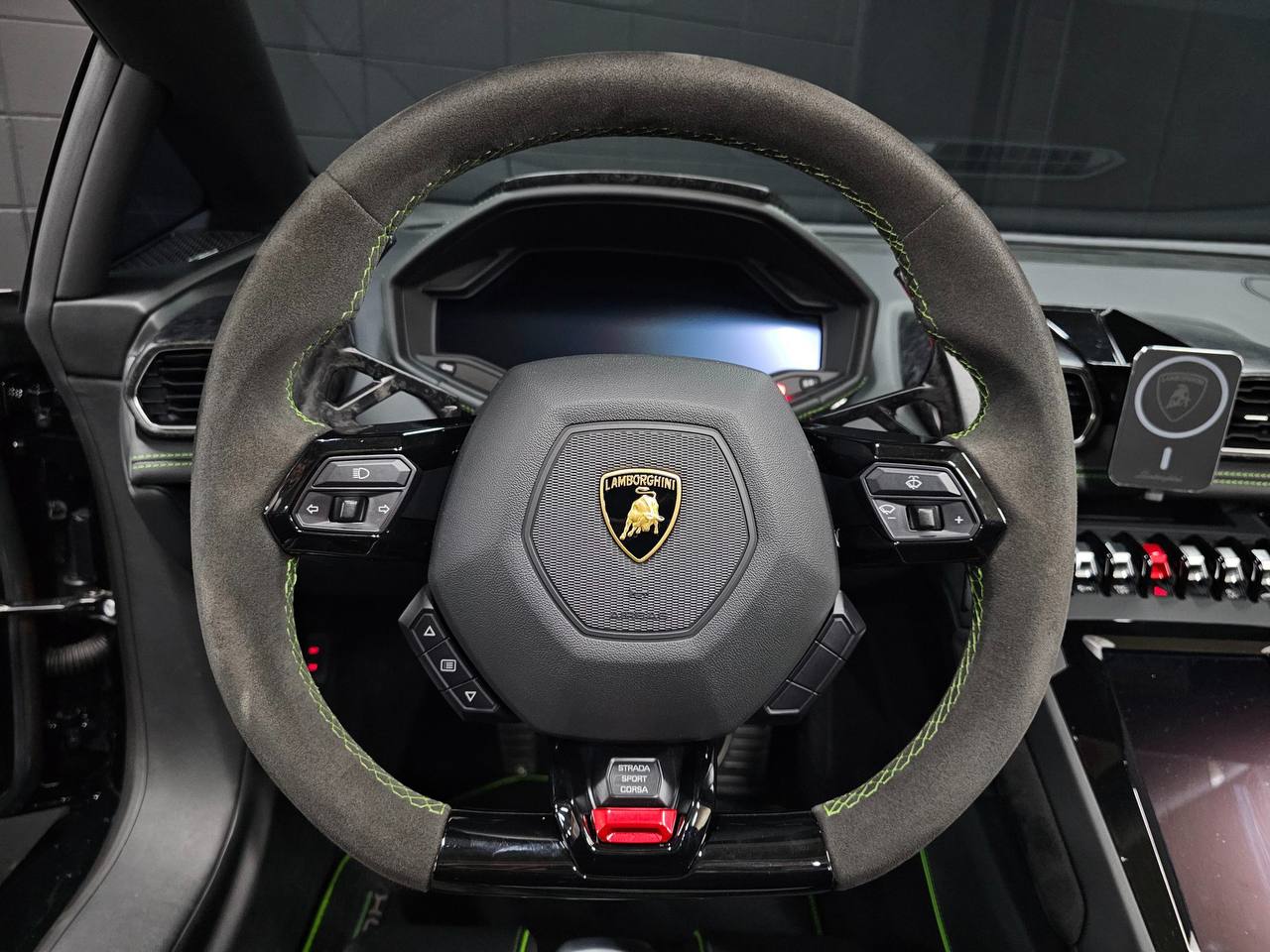 Lamborghini Huracan Evo-Spyderid-3669