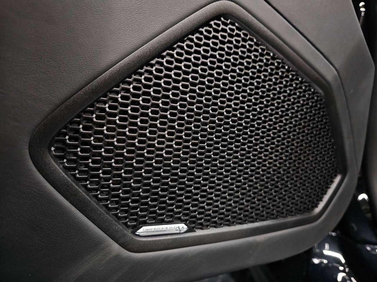 Lamborghini Huracan Evo-Spyderid-3669