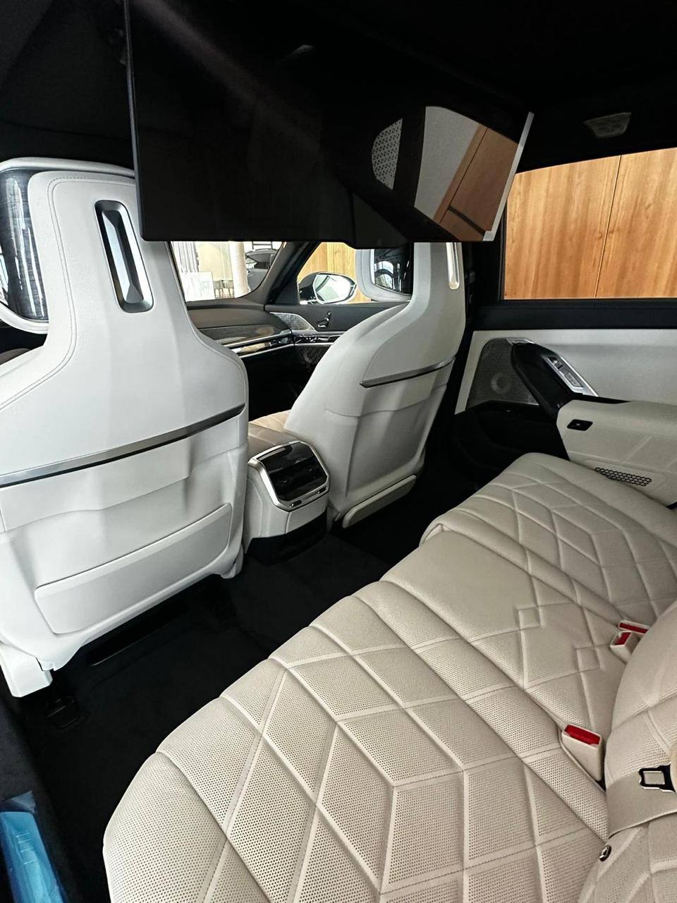 BMW 7 series 740D xDriveid-3671