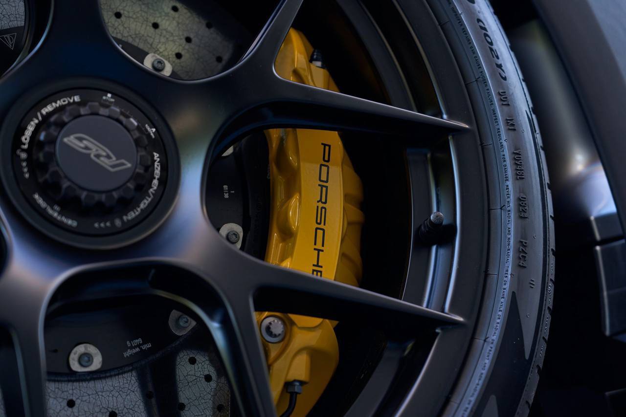 Porsche 911 GT3 RSid-4194