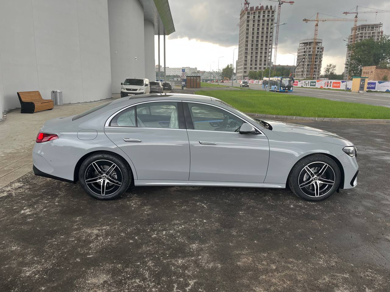 Mercedes-Benz E-Class 300id-4556