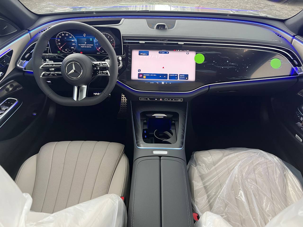 Mercedes-Benz E-Class 300id-4556