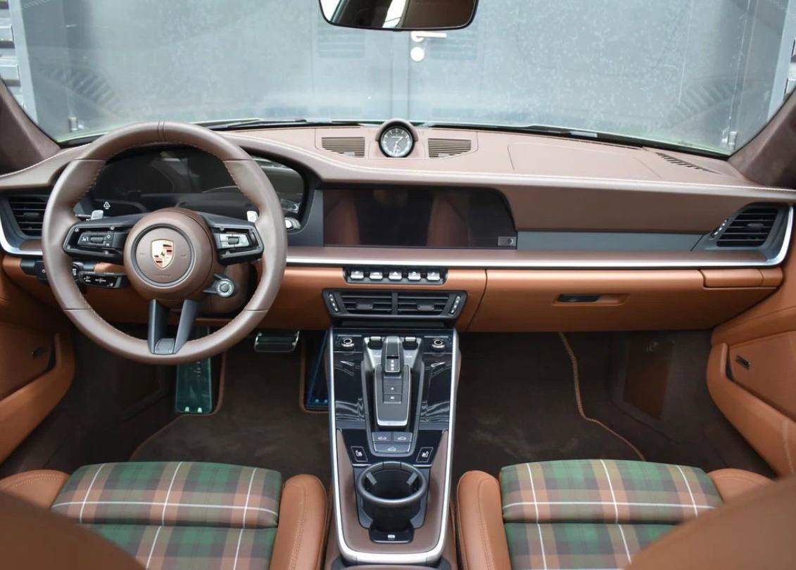 Porsche 911 Carrera GTSid-4571