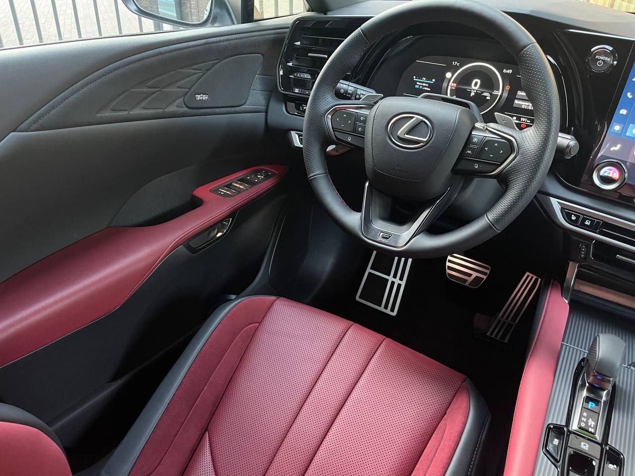 Lexus RX 500hid-5104