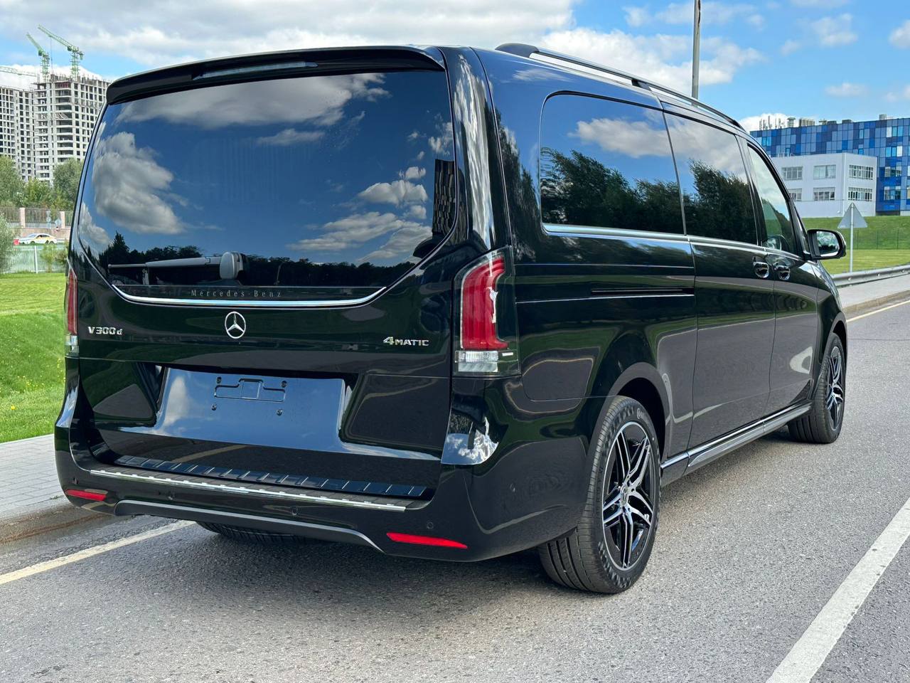 Mercedes-Benz V-Class 300d 4M Extra Longid-5344