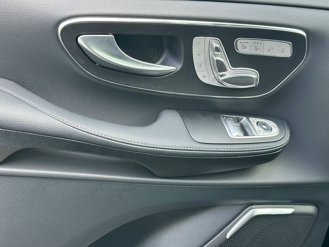 Mercedes-Benz V-Class 300d 4M Extra Longid-5344