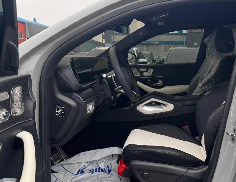 Mercedes-Benz GLE-Class 450 4Mid-5556