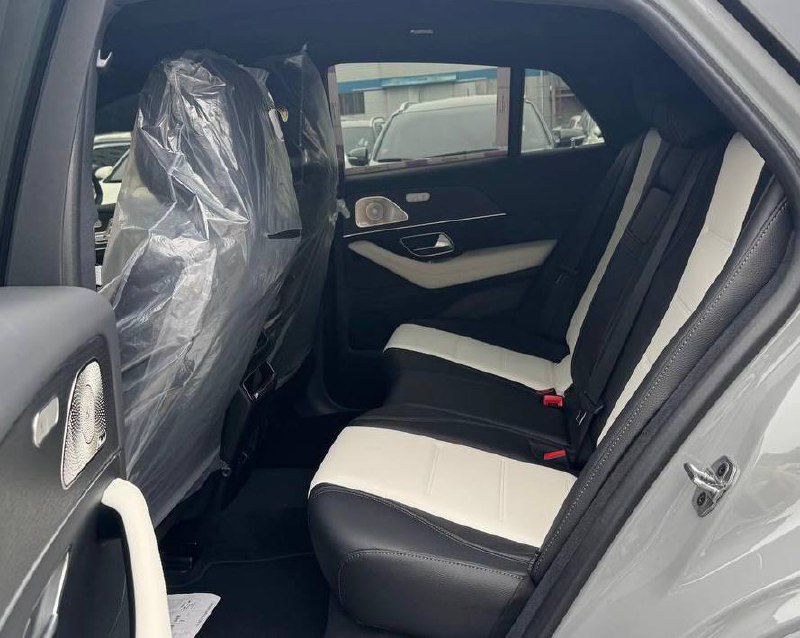 Mercedes-Benz GLE-Class 450 4Mid-5556