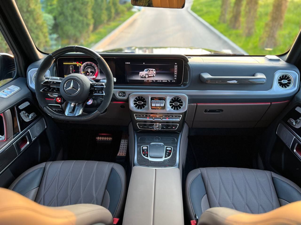 Mercedes-Benz G-Class 63 AMGid-3674