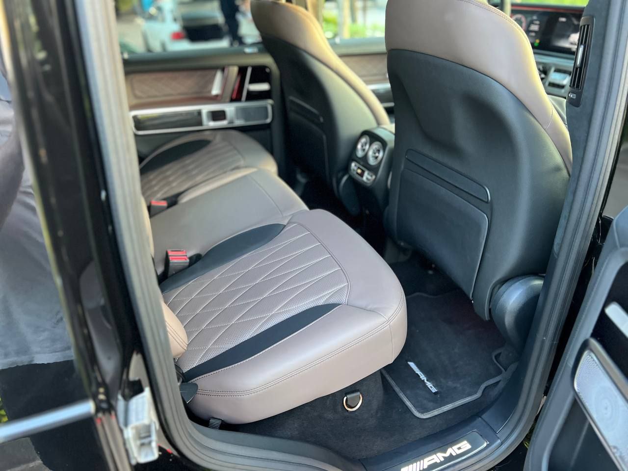 Mercedes-Benz G-Class 63 AMGid-3674