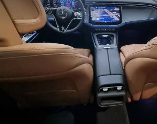 Mercedes-Benz E-Class 200id-3676