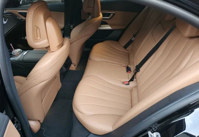 Mercedes-Benz E-Class e200id-3678