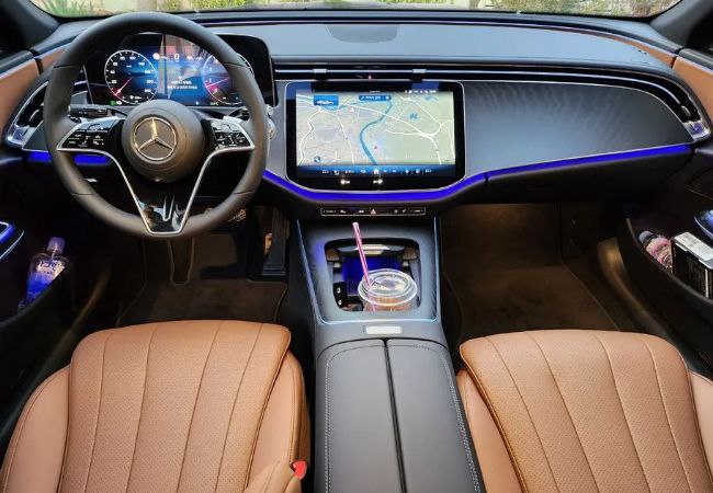 Mercedes-Benz E-Class e200id-3678