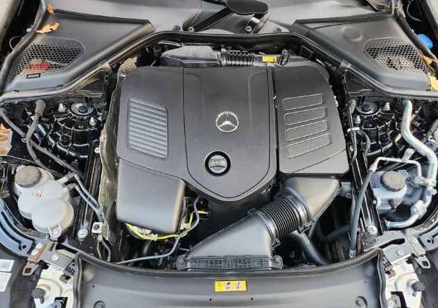 Mercedes-Benz E-Class e200id-3678