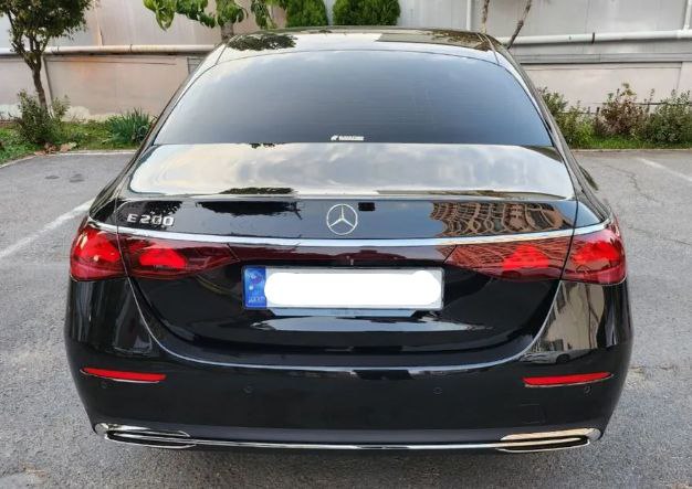 Mercedes-Benz E-Class e200id-3678