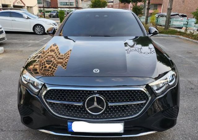 Mercedes-Benz E-Class e200id-3678