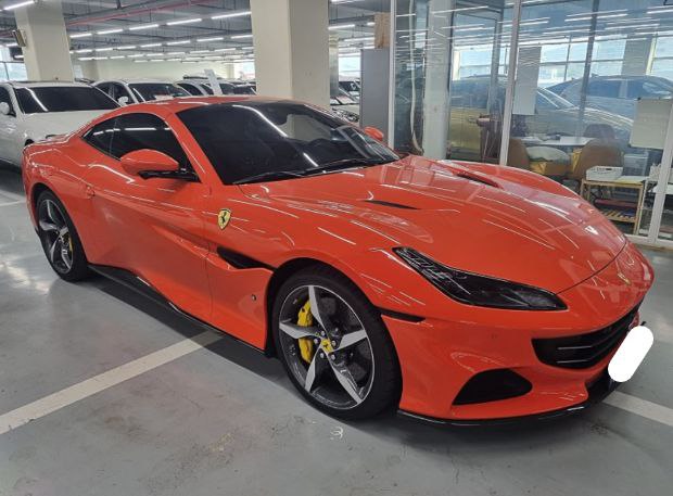 Ferrari Portofino Mid-3679