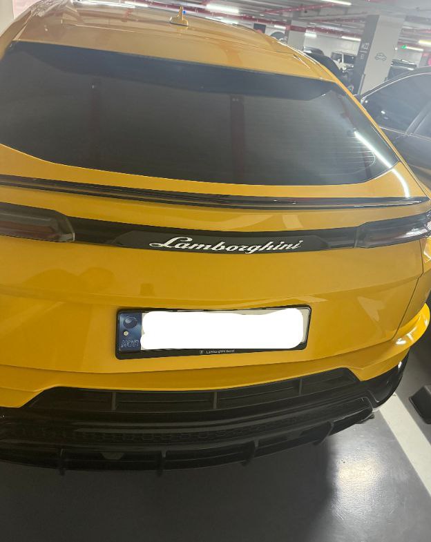 Lamborghini Urus Sid-3683