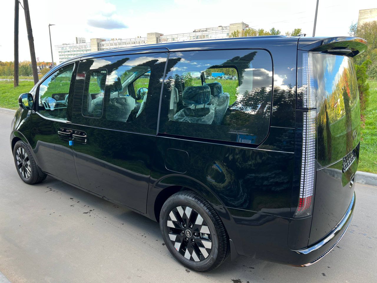 Hyundai Staria 2,2 дизель 4wdid-5108