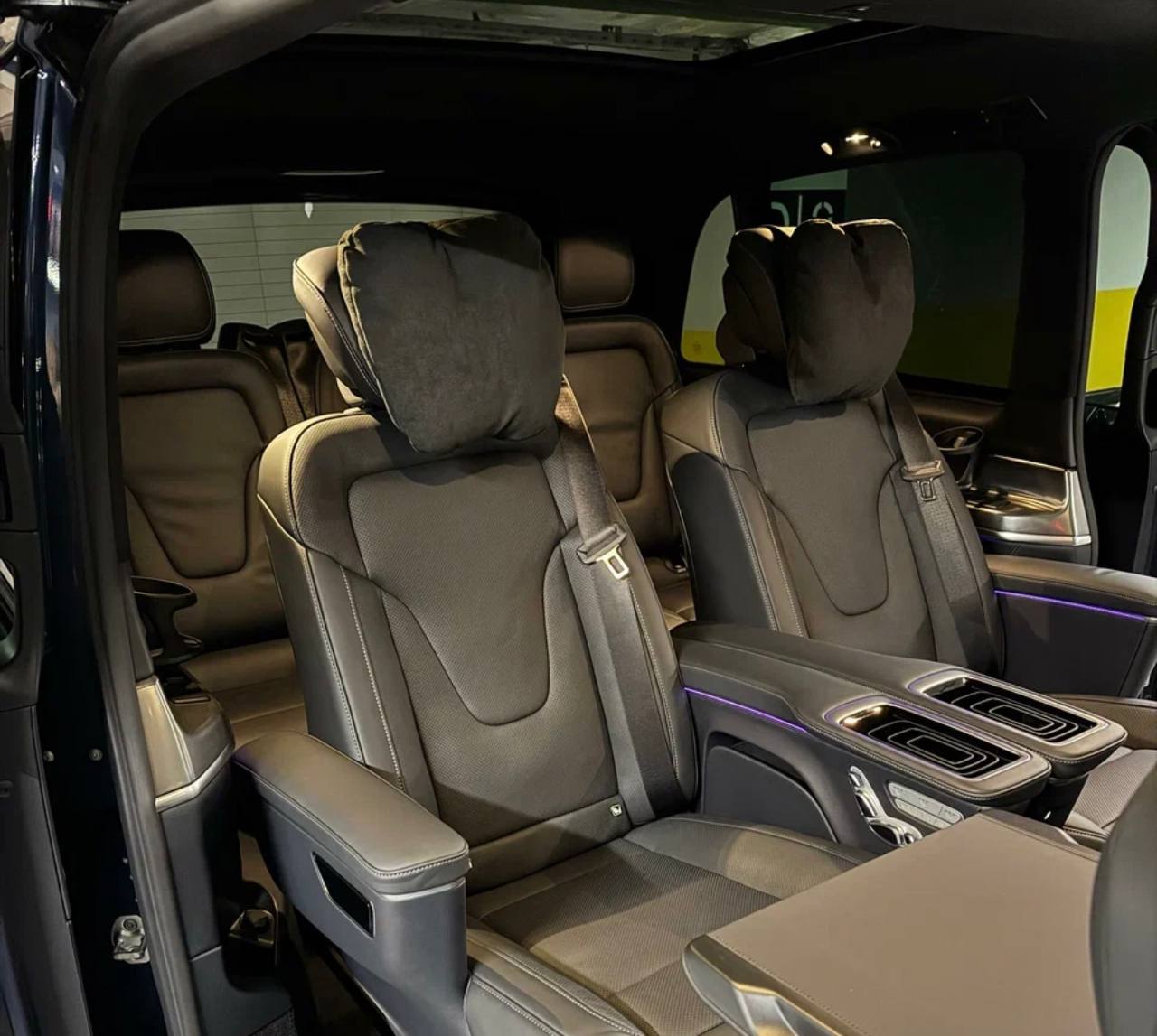 Mercedes-Benz V-class 300d 4M Longid-3441