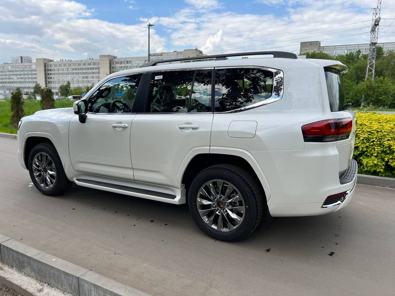 Toyota Land Cruiser 300id-3707