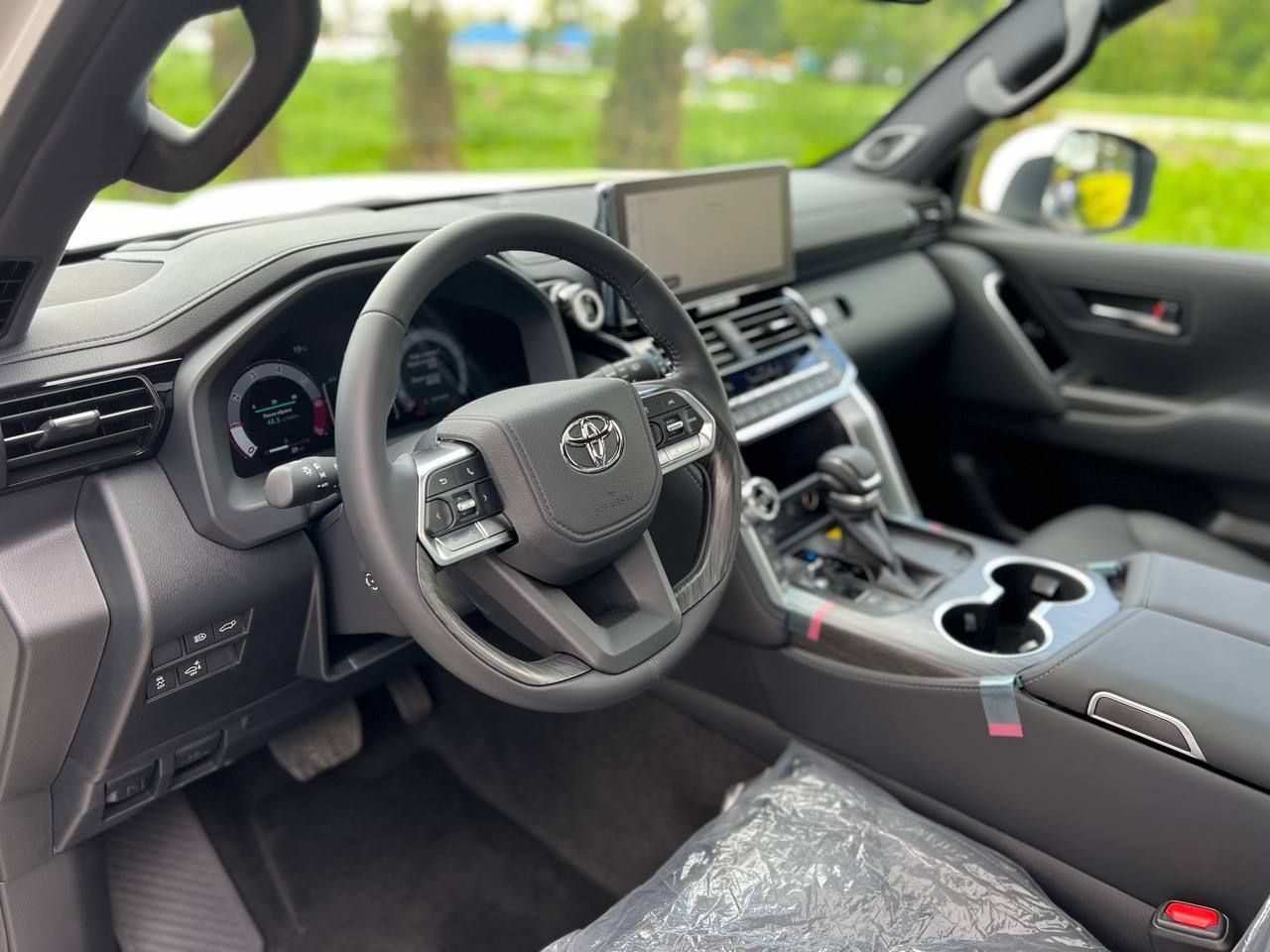 Toyota Land Cruiser 300id-3707