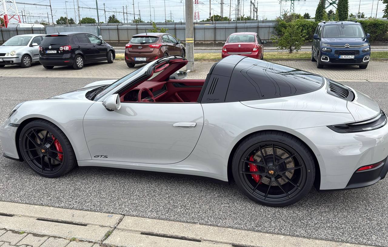 Porsche 911 Targa 4 GTS Cabrioid-3708