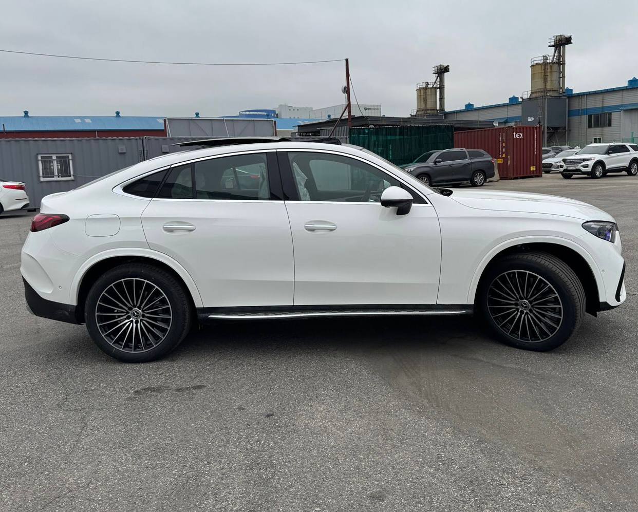 Mercedes-Benz GLC-Class 300 4Mid-3710