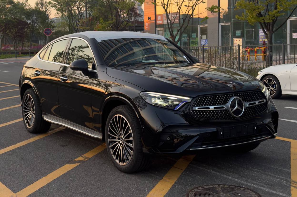 Mercedes-Benz GLC-Class 300 4M Coupeid-3715