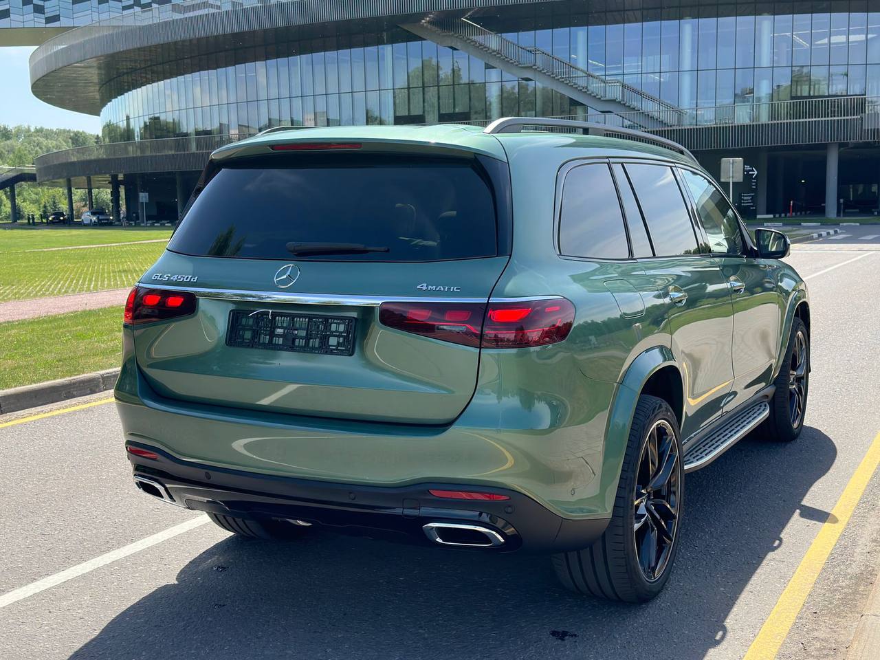 Mercedes-Benz GLS-Class 450did-3718