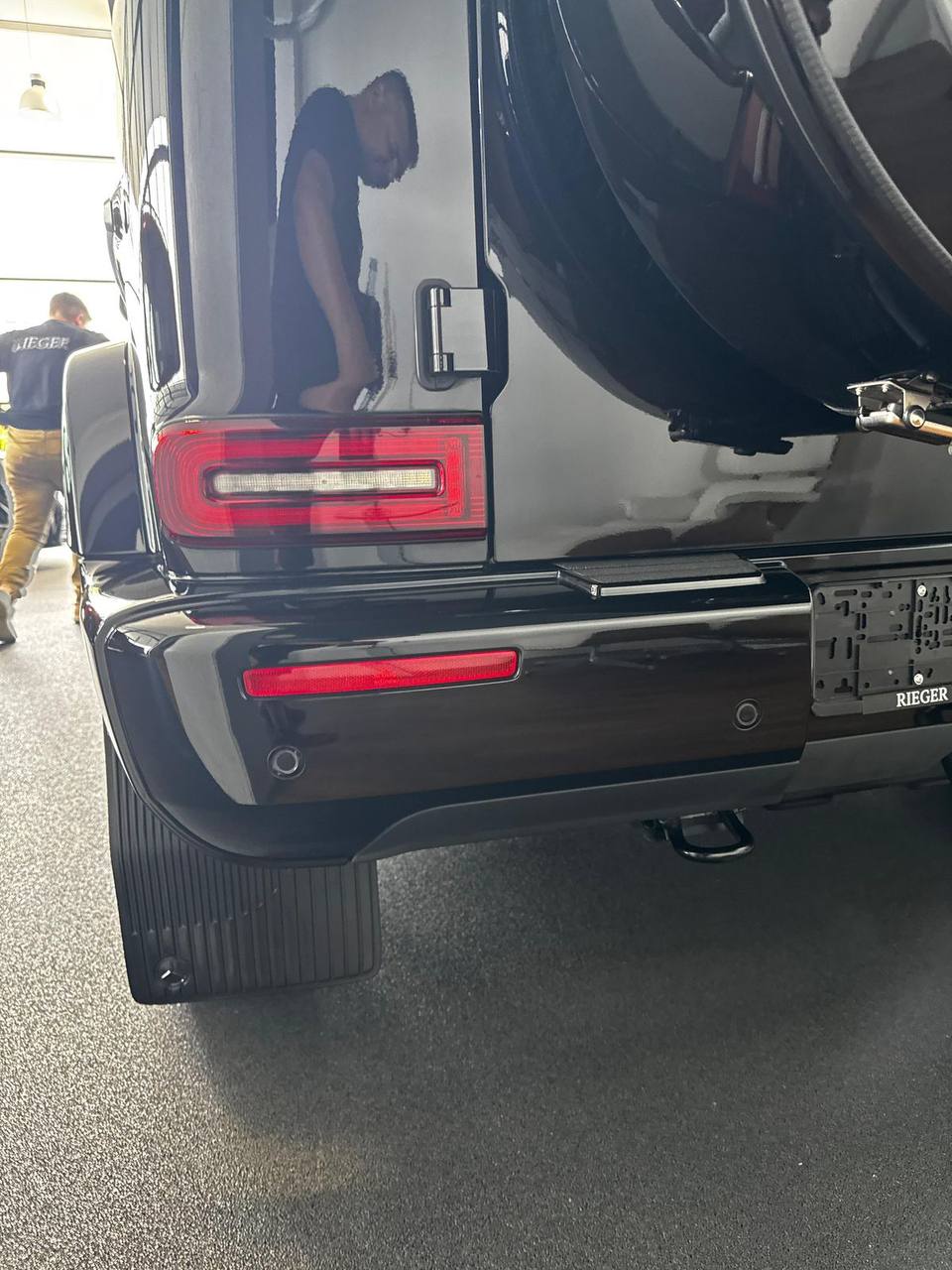 Mercedes-Benz G-Class 400id-4215