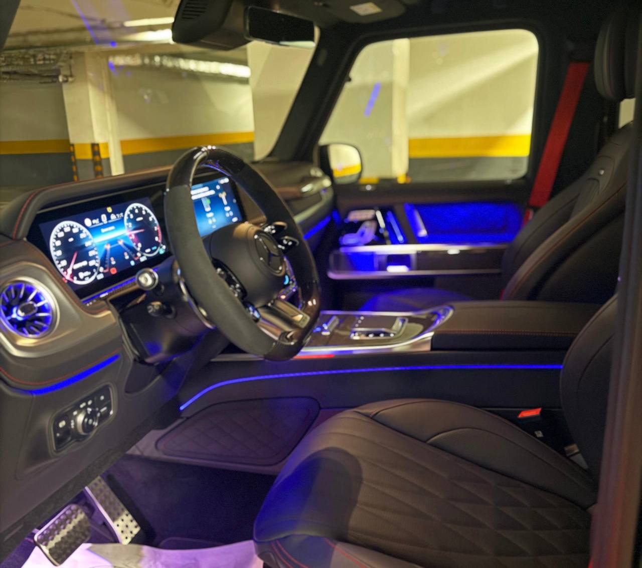 Mercedes-Benz G-Class 63 AMGid-4223