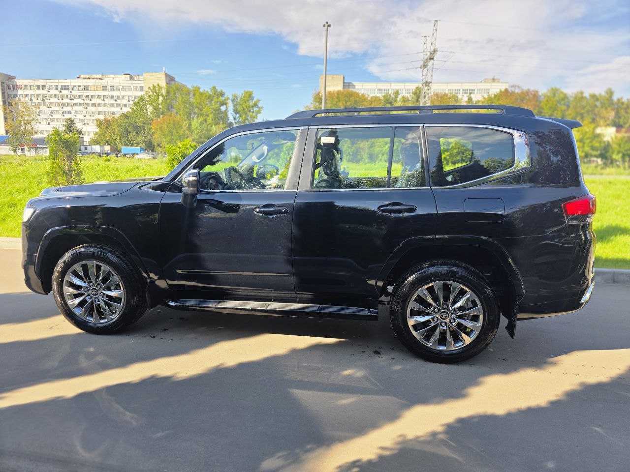 Toyota Land Cruiser 300 рестid-4876