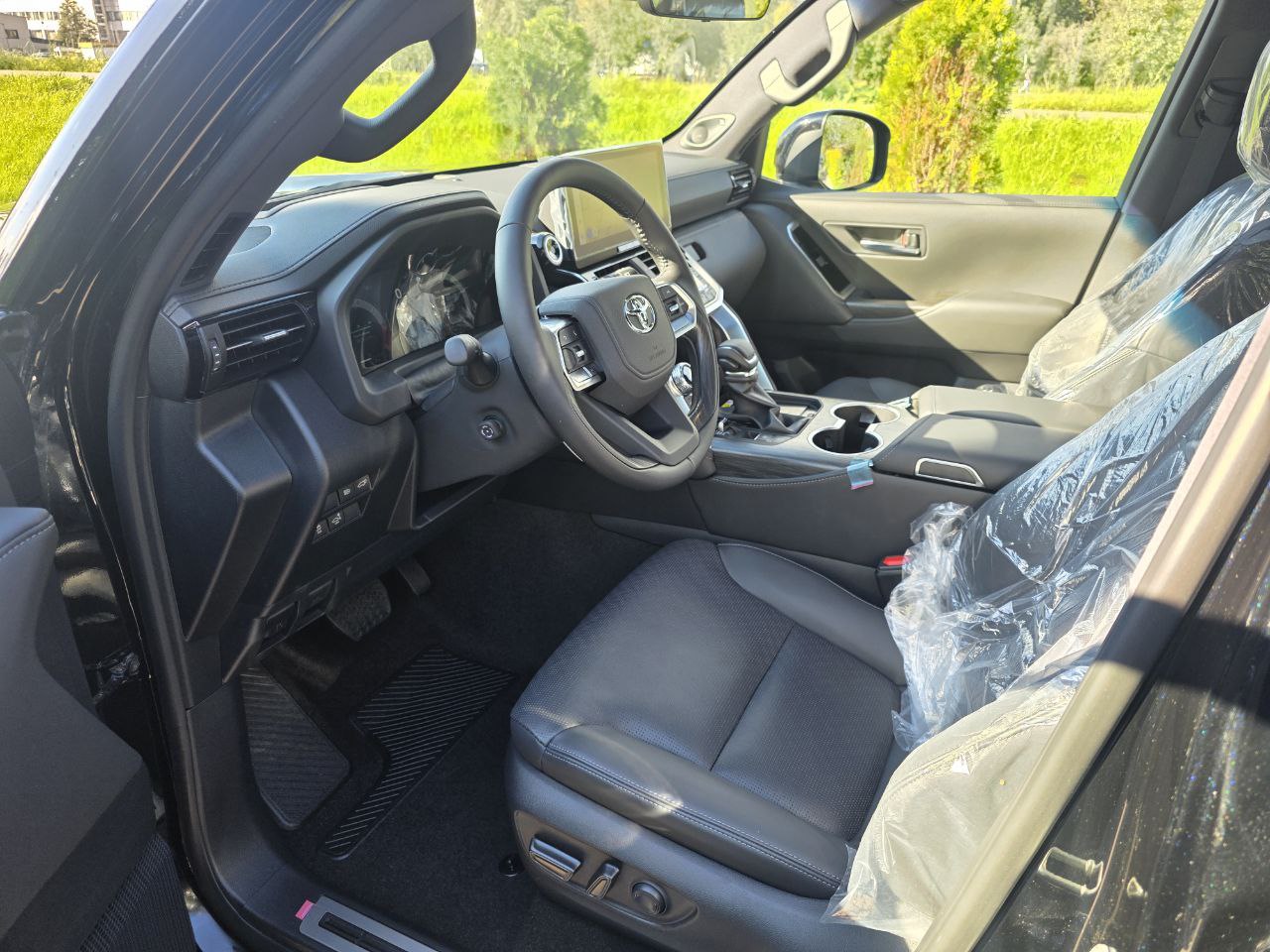 Toyota Land Cruiser 300 рестid-4876