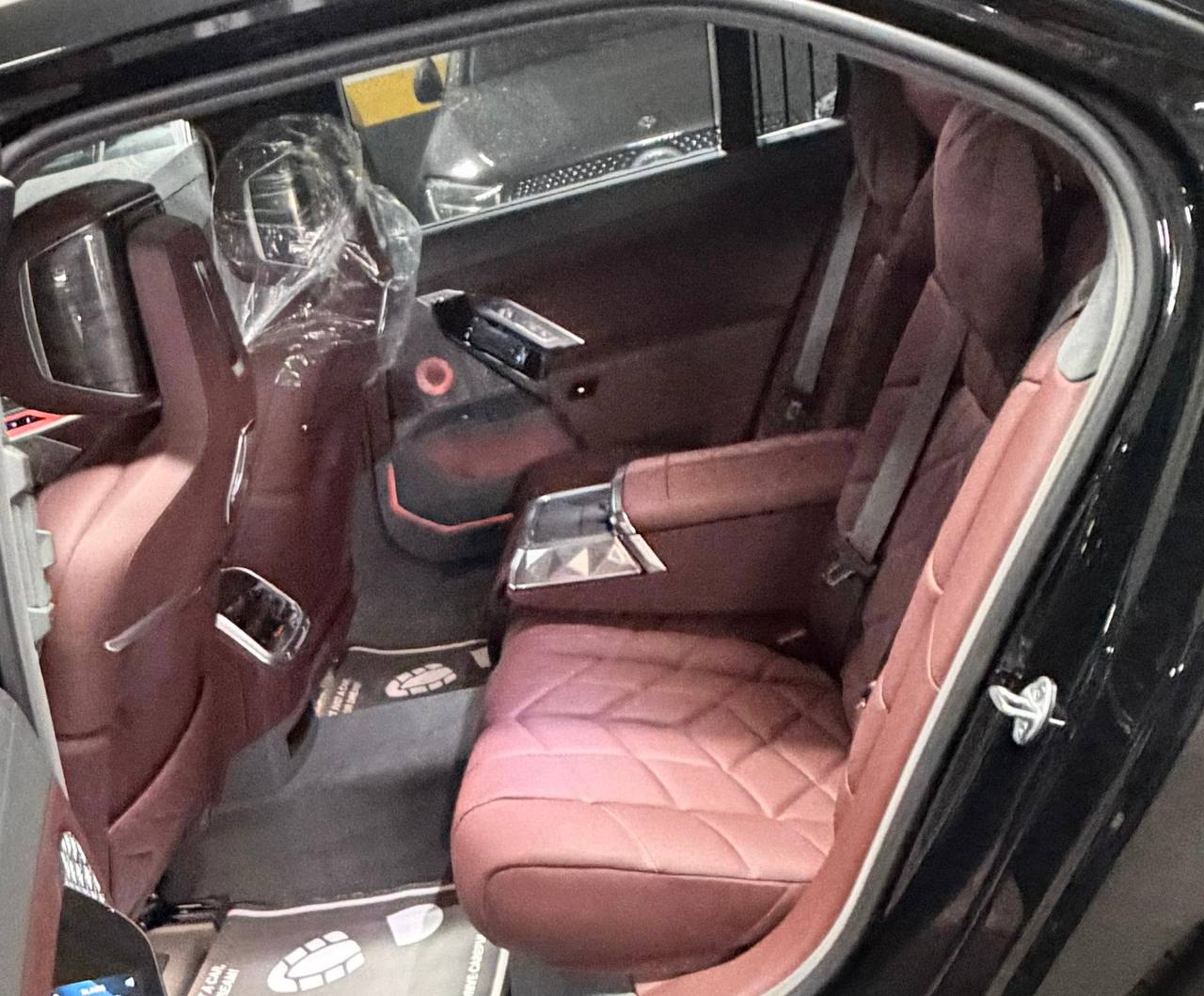 BMW 7 series M 760i xDriveid-5576