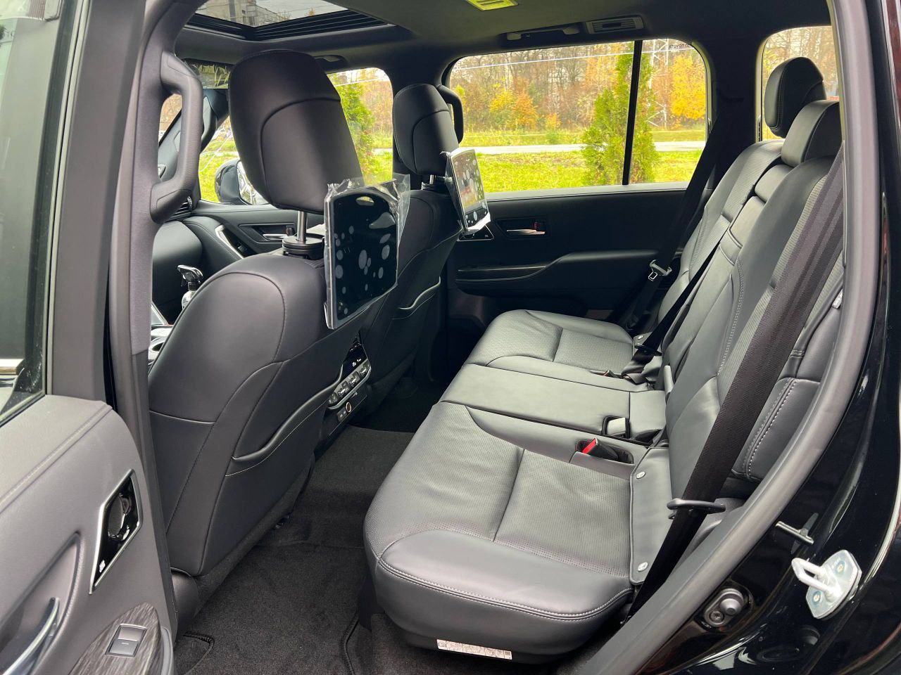 Toyota Land Cruiser 300id-5582