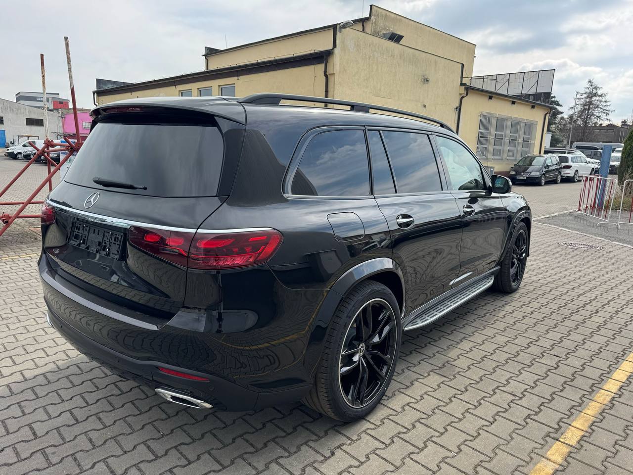 Mercedes-Benz GLS-class 450did-3445