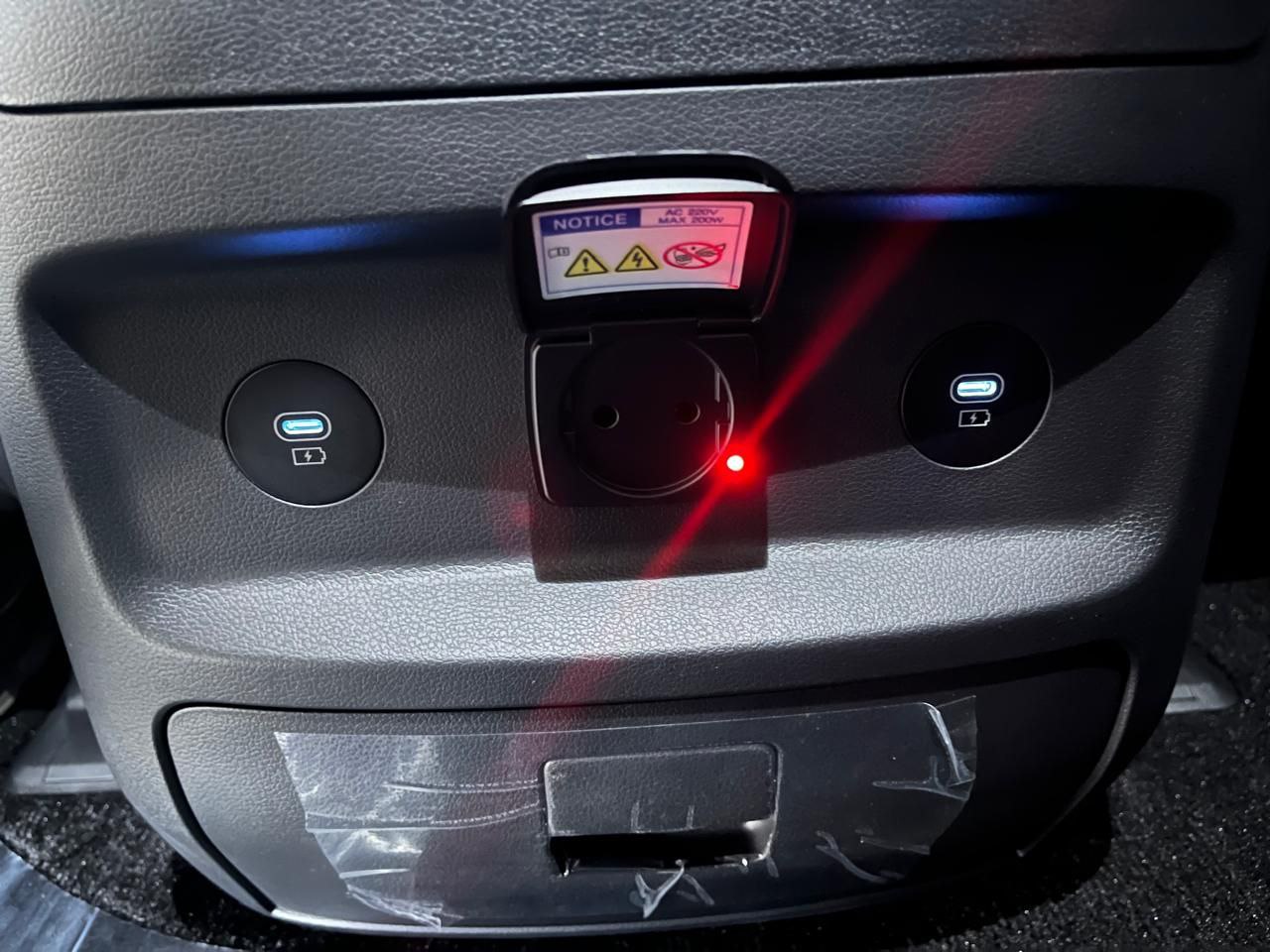 Hyundai Staria 2.2 4WDid-3453