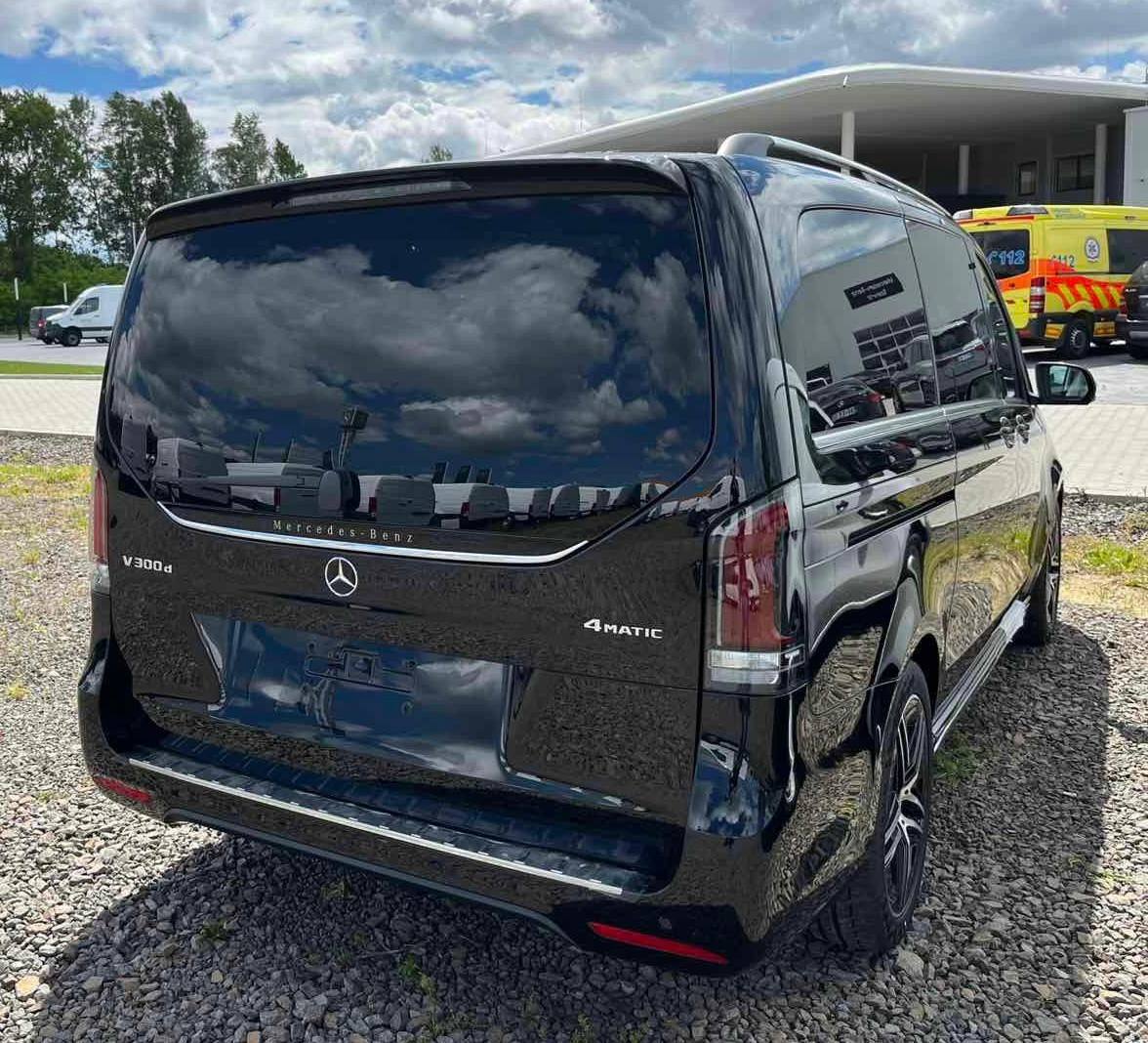 Mercedes-Benz V-Class 300 Longid-3726