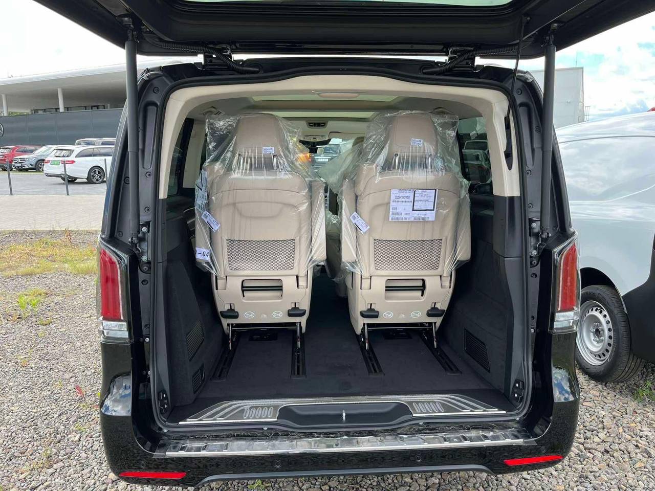 Mercedes-Benz V-Class 300 Longid-3726