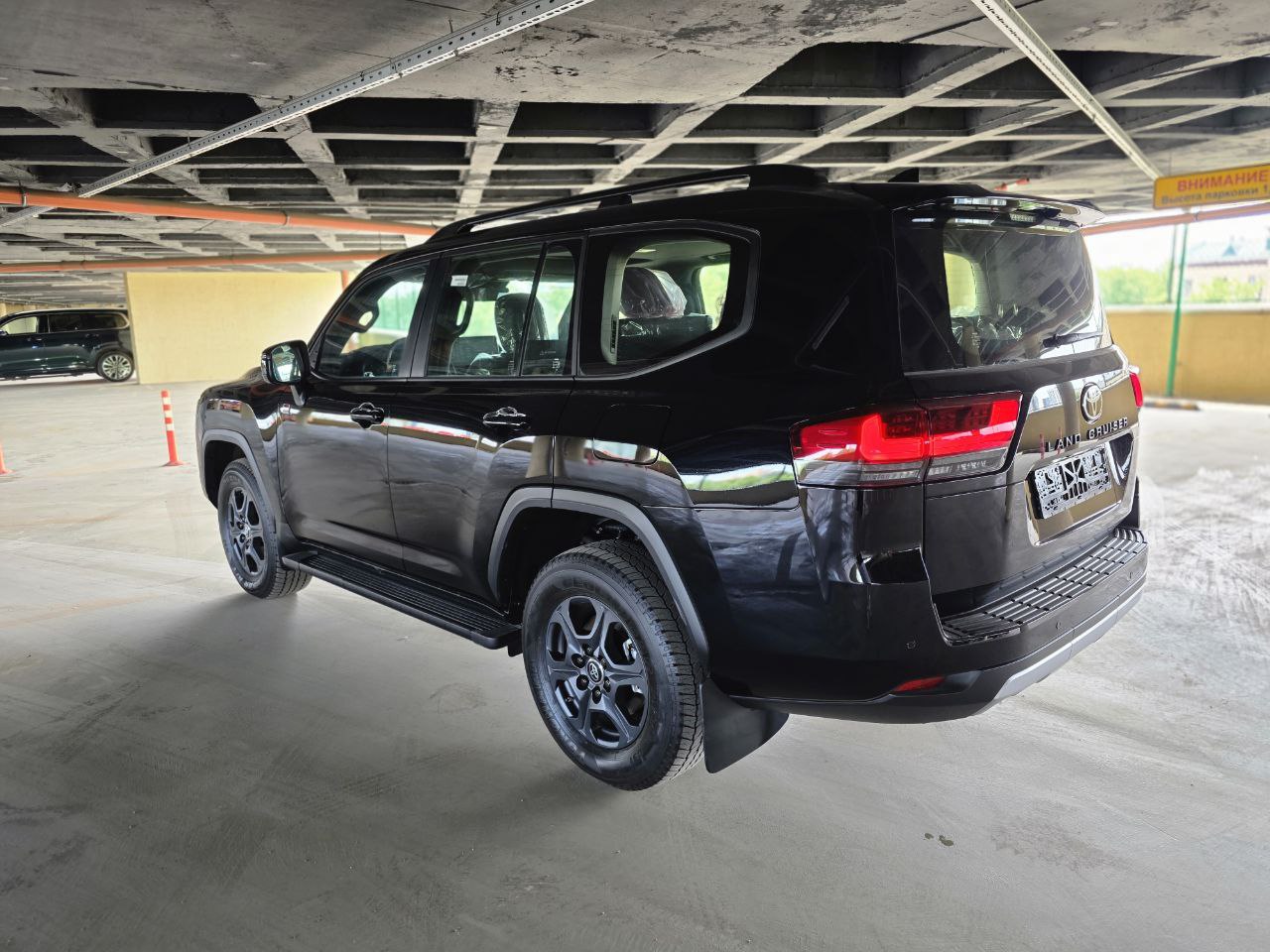 Toyota Land Cruiser 300 GR Sport Рестайлингid-3730