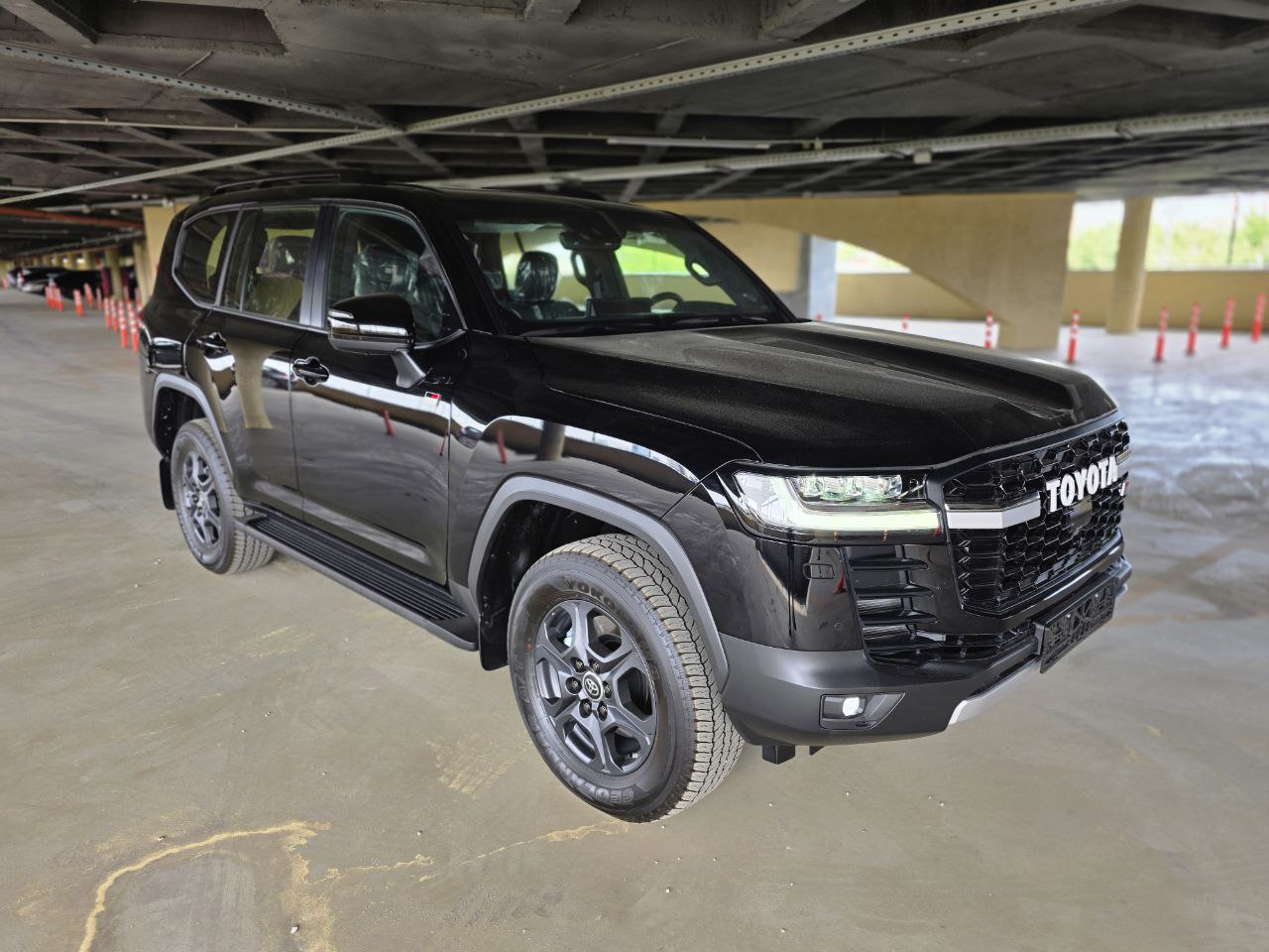 Toyota Land Cruiser 300 GR Sport Рестайлингid-3730