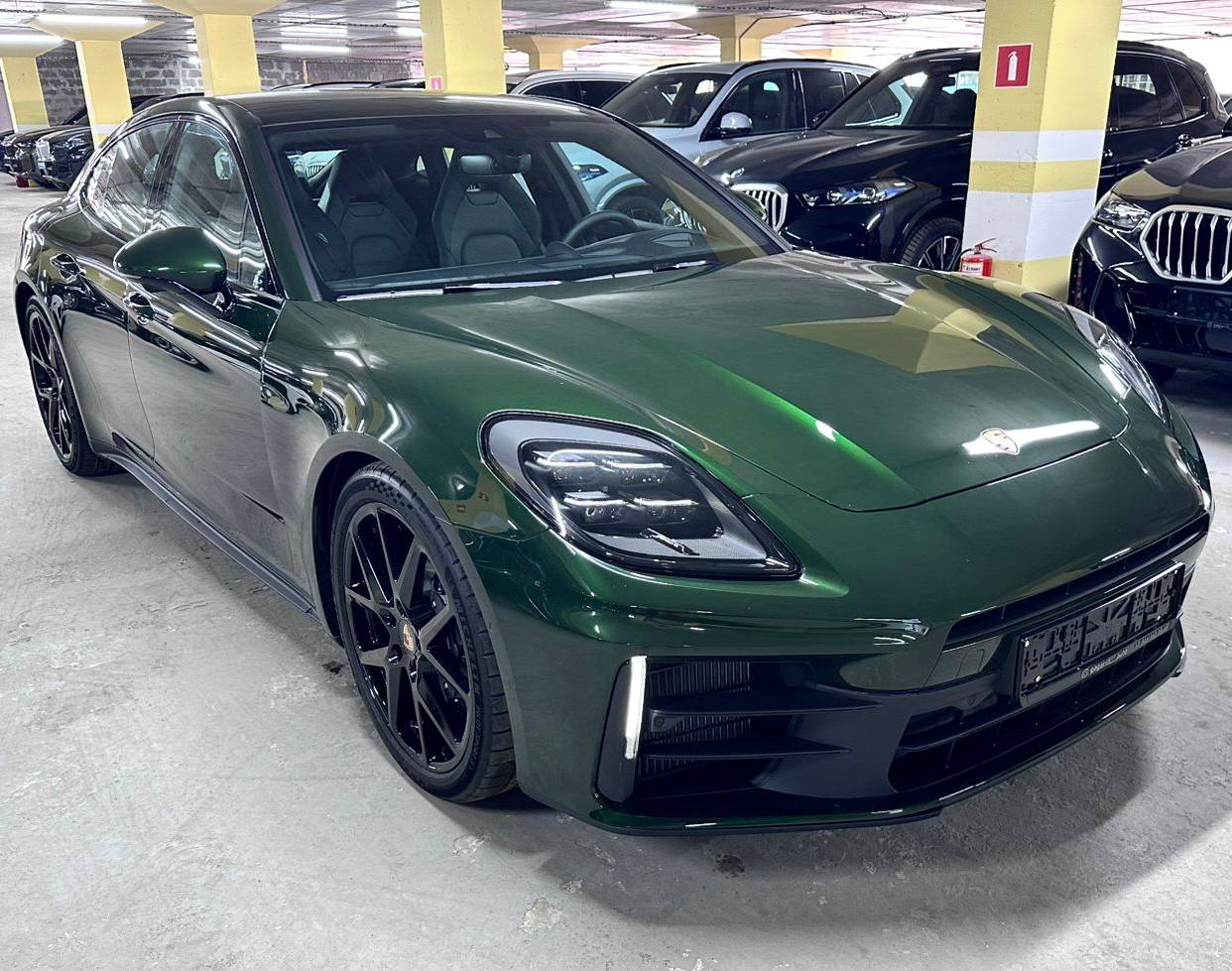 Porsche Panamera 4id-4235
