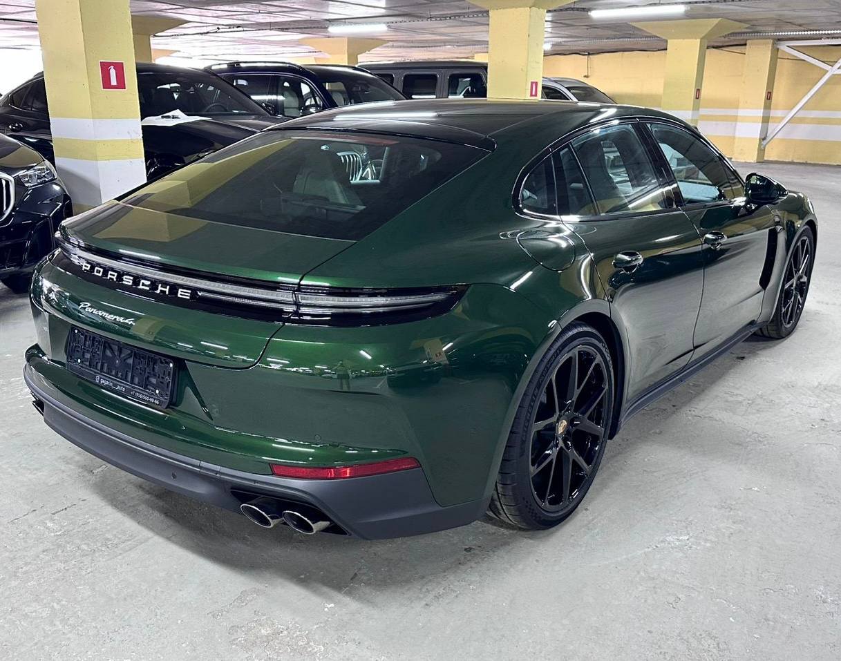 Porsche Panamera 4id-4235