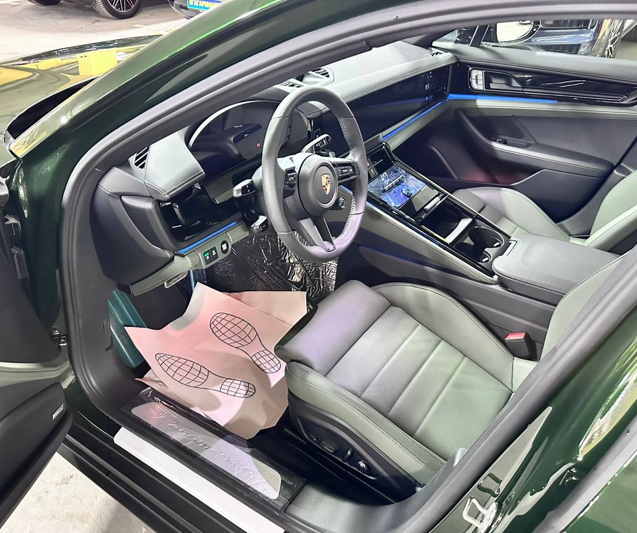 Porsche Panamera 4id-4235