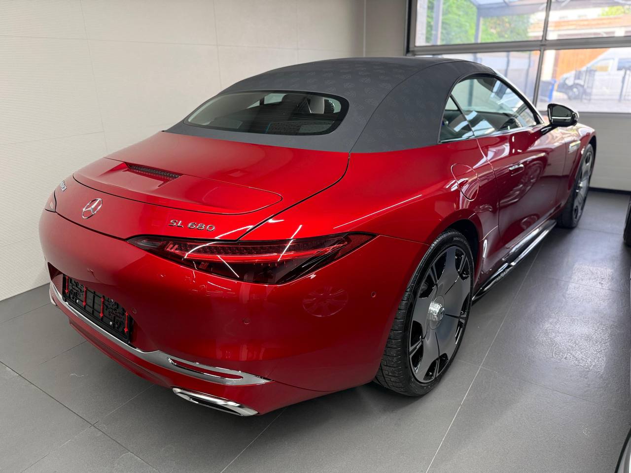 Mercedes-Benz SL-Class Maybach 680id-4589