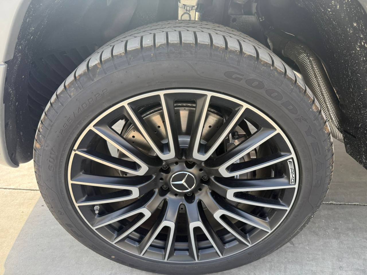 Mercedes-Benz G-Class 63 AMG 4Mid-4880