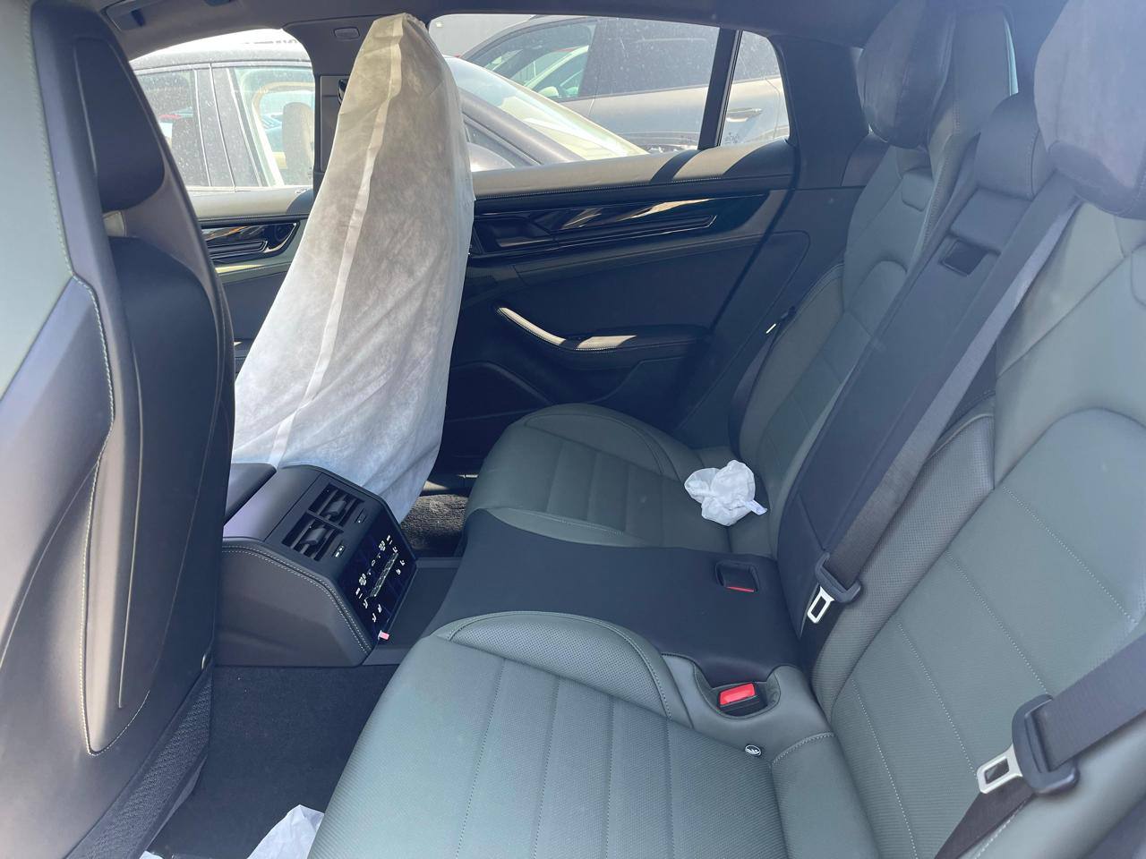 Porsche Panamera 4id-4883