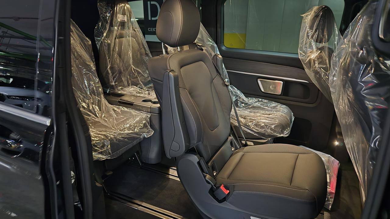 Mercedes-Benz V-Class 300d 4M Extra Longid-4886